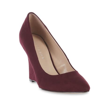 Women's Burgundy Shoes 